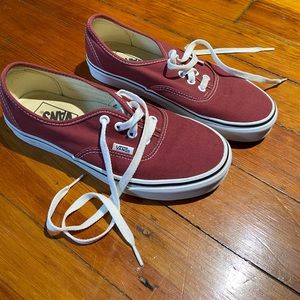 Dark red / maroon low top Vans